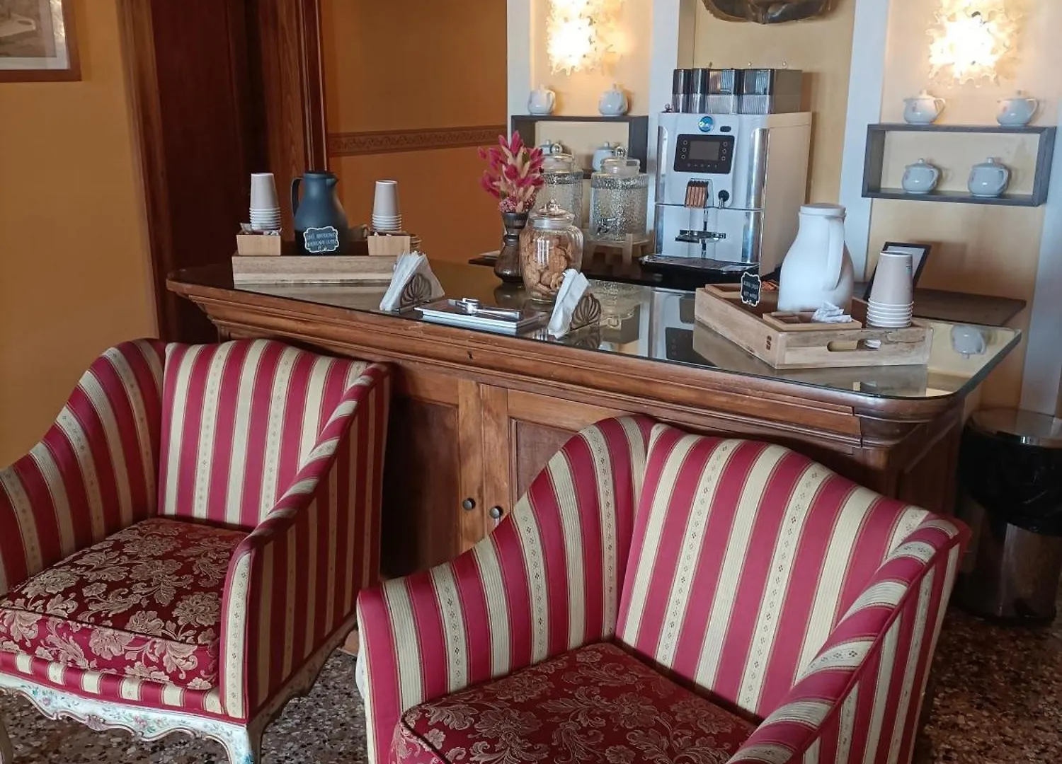 Locanda Ai Santi Apostoli Venedik 3*,  İtalya